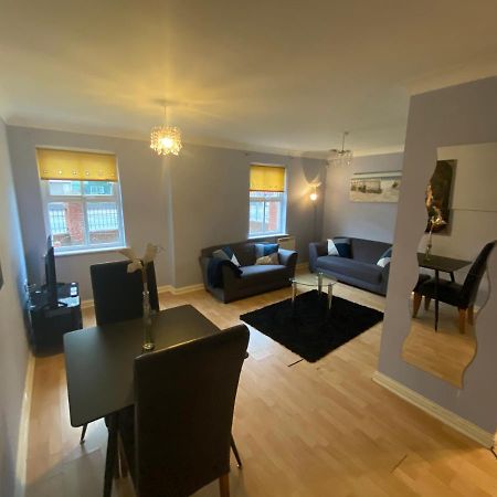Bambz Apartment 3 Manchester Extérieur photo